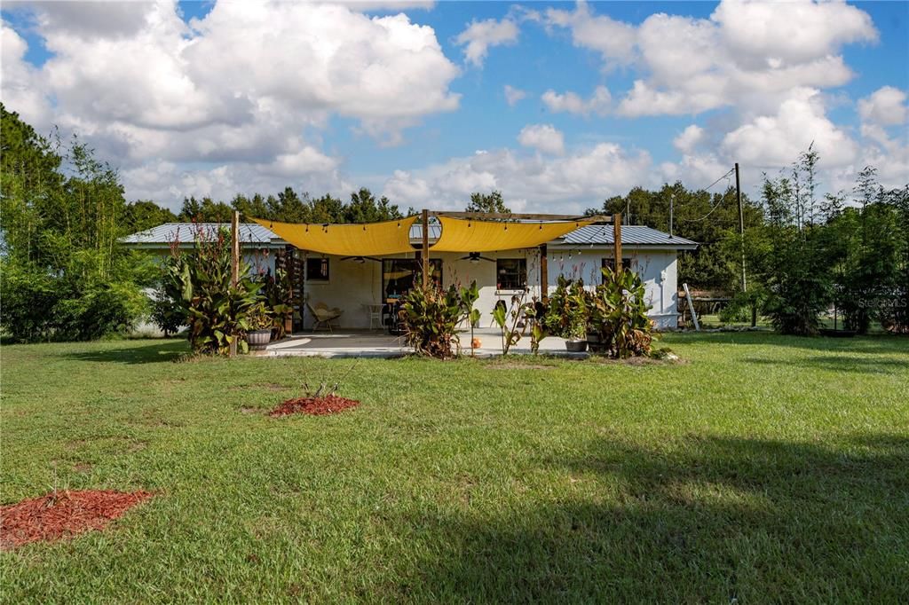 For Sale: $254,900 (3 beds, 1 baths, 1008 Square Feet)