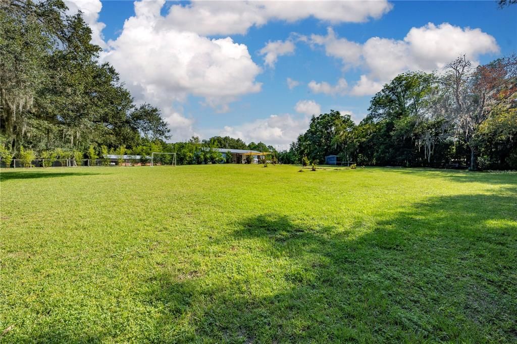 For Sale: $254,900 (3 beds, 1 baths, 1008 Square Feet)