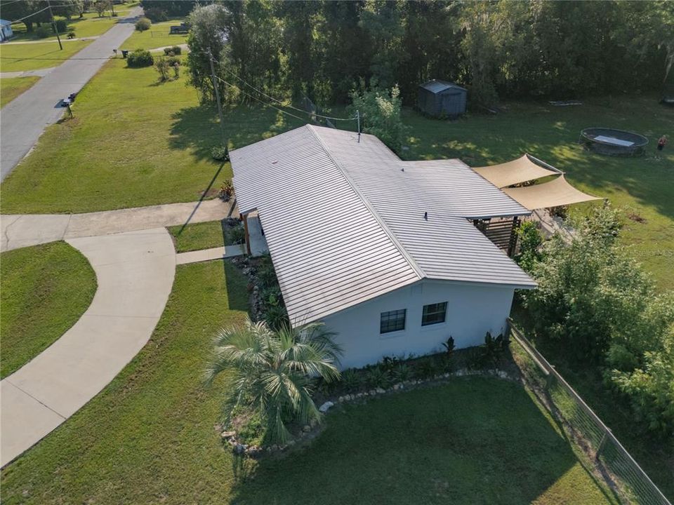 For Sale: $254,900 (3 beds, 1 baths, 1008 Square Feet)