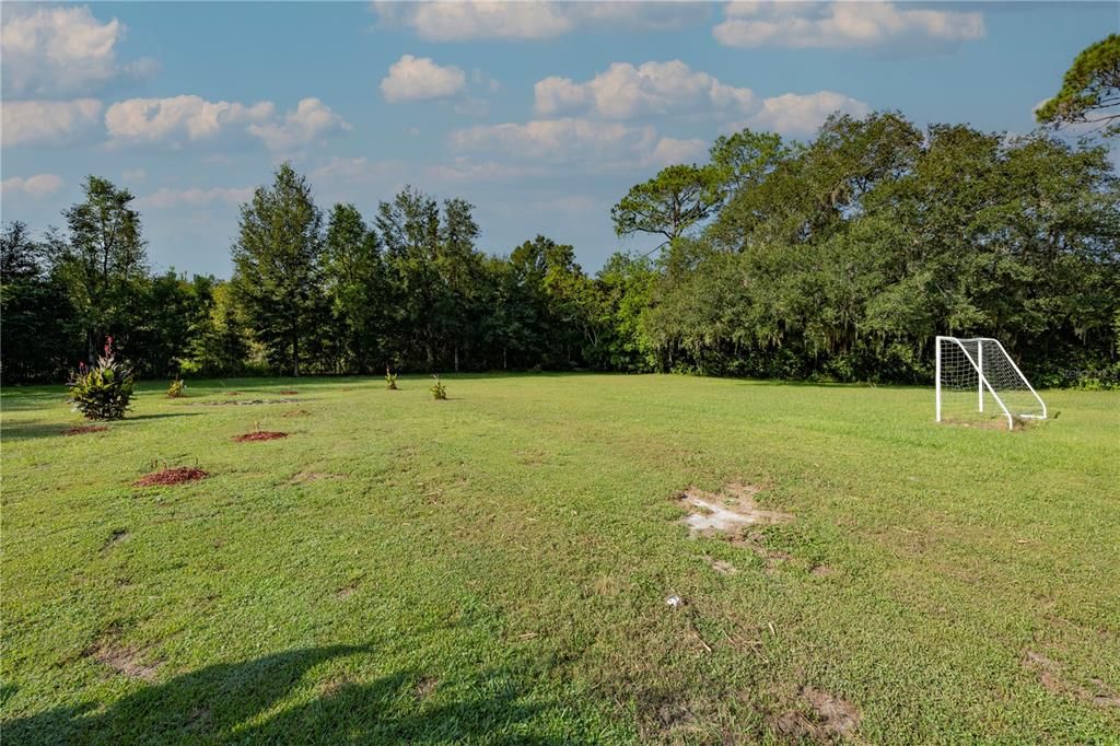 For Sale: $254,900 (3 beds, 1 baths, 1008 Square Feet)