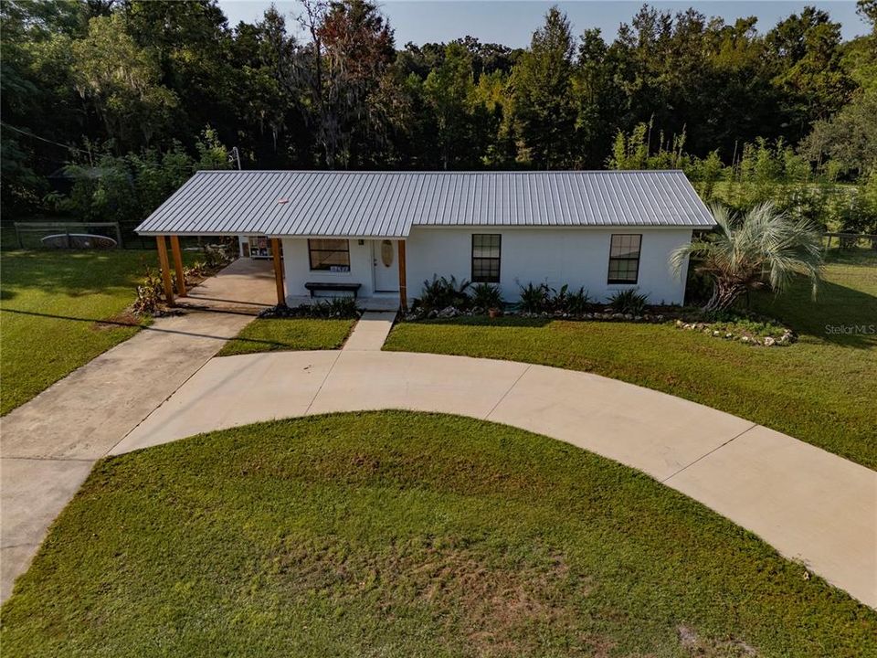 For Sale: $254,900 (3 beds, 1 baths, 1008 Square Feet)