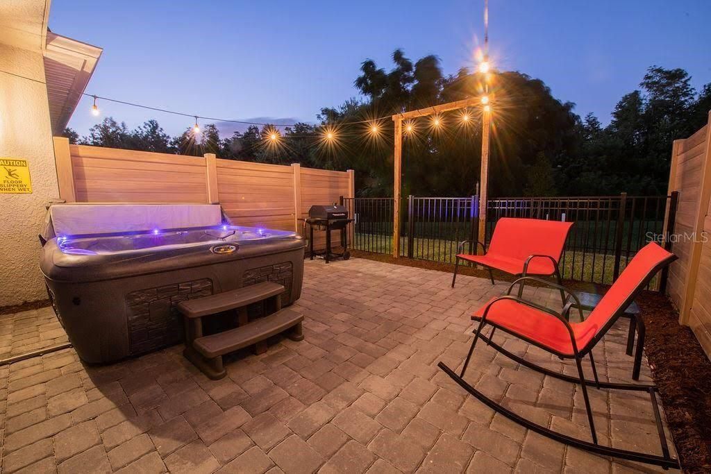 На продажу: $368,000 (3 спален, 2 ванн, 1591 Квадратных фут)