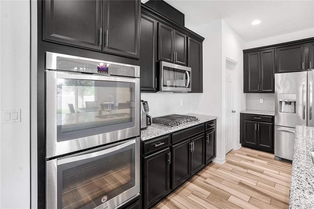 Active With Contract: $499,990 (4 beds, 3 baths, 2449 Square Feet)