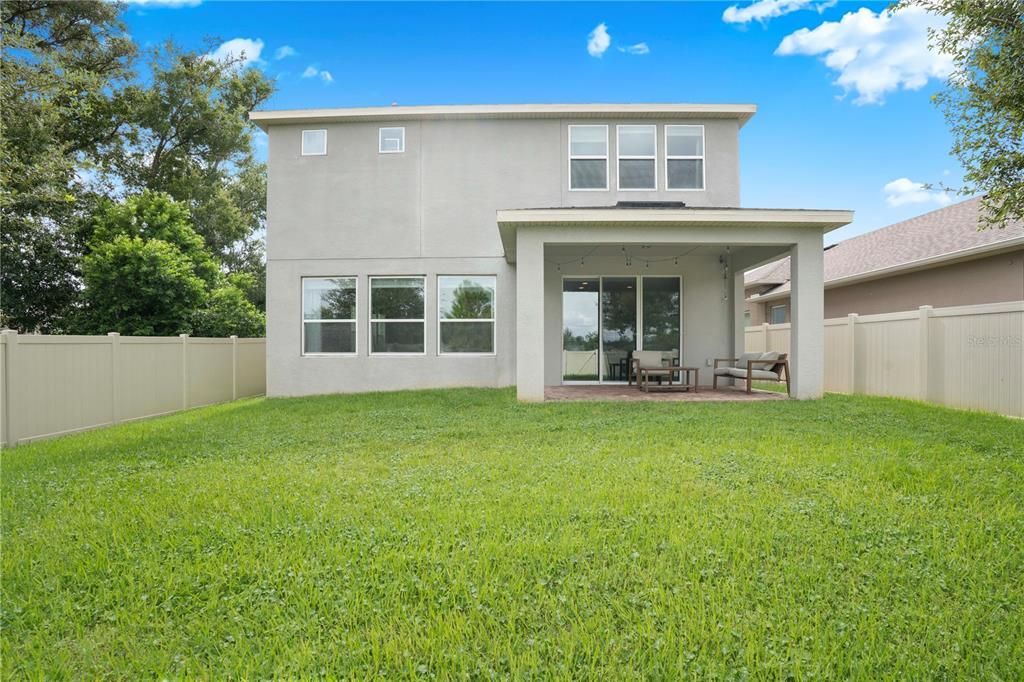 Active With Contract: $499,990 (4 beds, 3 baths, 2449 Square Feet)