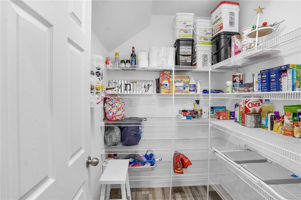 Active With Contract: $499,990 (4 beds, 3 baths, 2449 Square Feet)