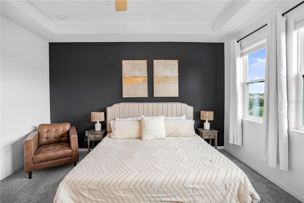 Active With Contract: $499,990 (4 beds, 3 baths, 2449 Square Feet)