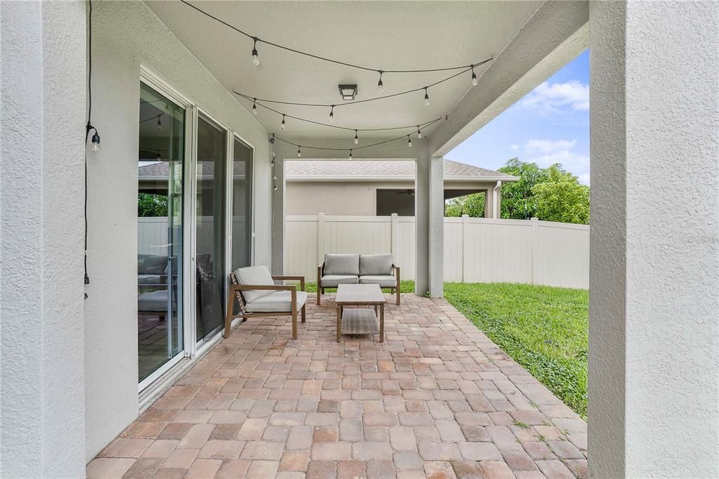 Active With Contract: $499,990 (4 beds, 3 baths, 2449 Square Feet)