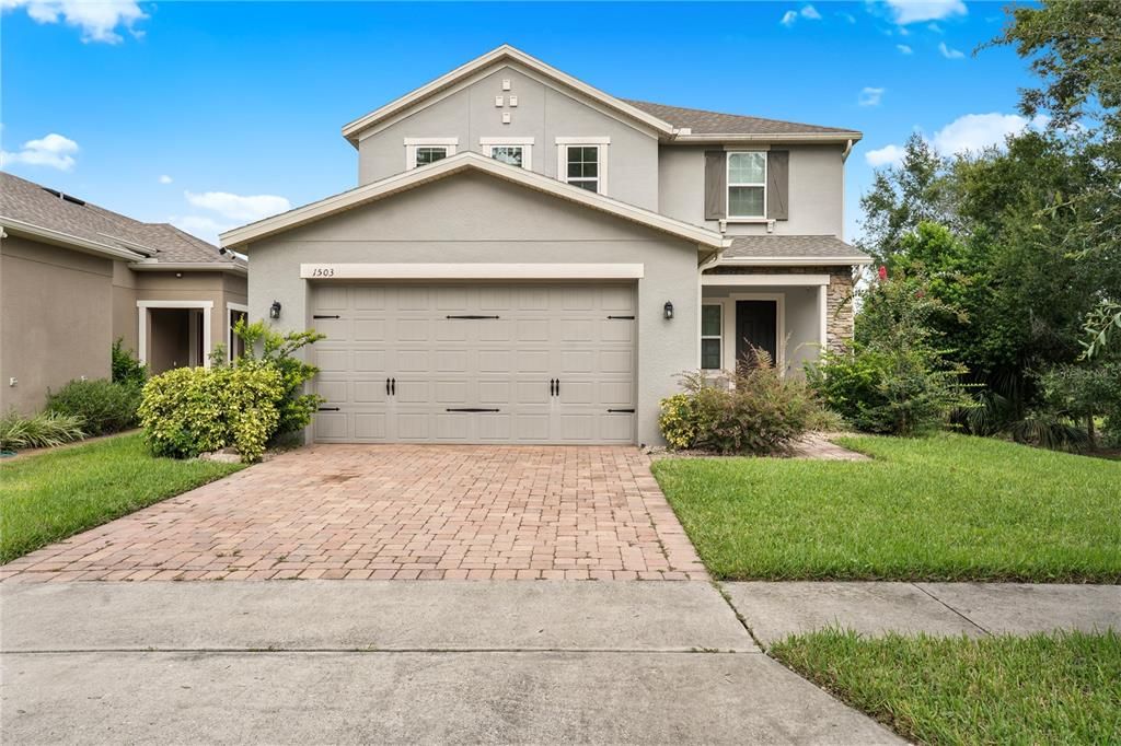Active With Contract: $499,990 (4 beds, 3 baths, 2449 Square Feet)