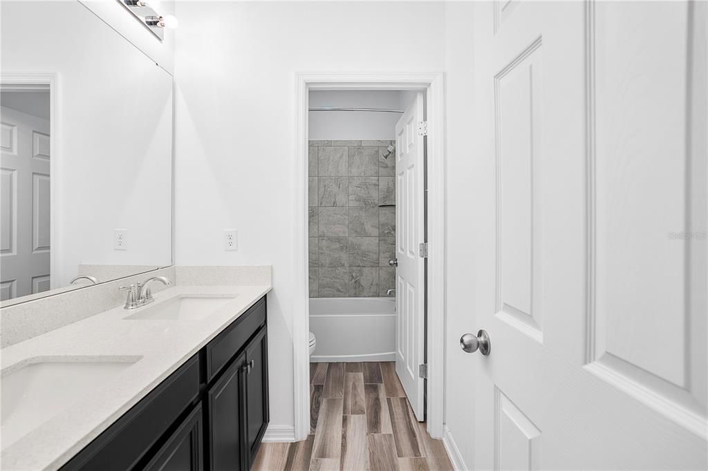 Active With Contract: $499,990 (4 beds, 3 baths, 2449 Square Feet)