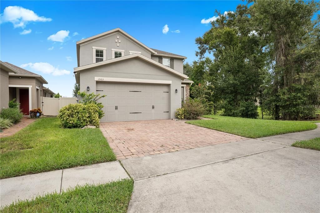 Active With Contract: $499,990 (4 beds, 3 baths, 2449 Square Feet)