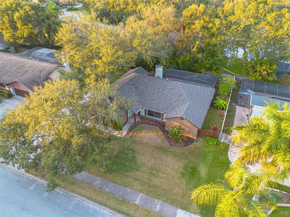 For Sale: $650,000 (3 beds, 3 baths, 2136 Square Feet)