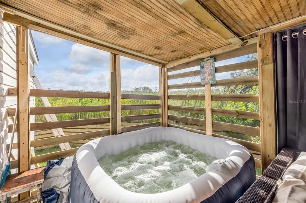 На продажу: $178,900 (3 спален, 2 ванн, 1293 Квадратных фут)