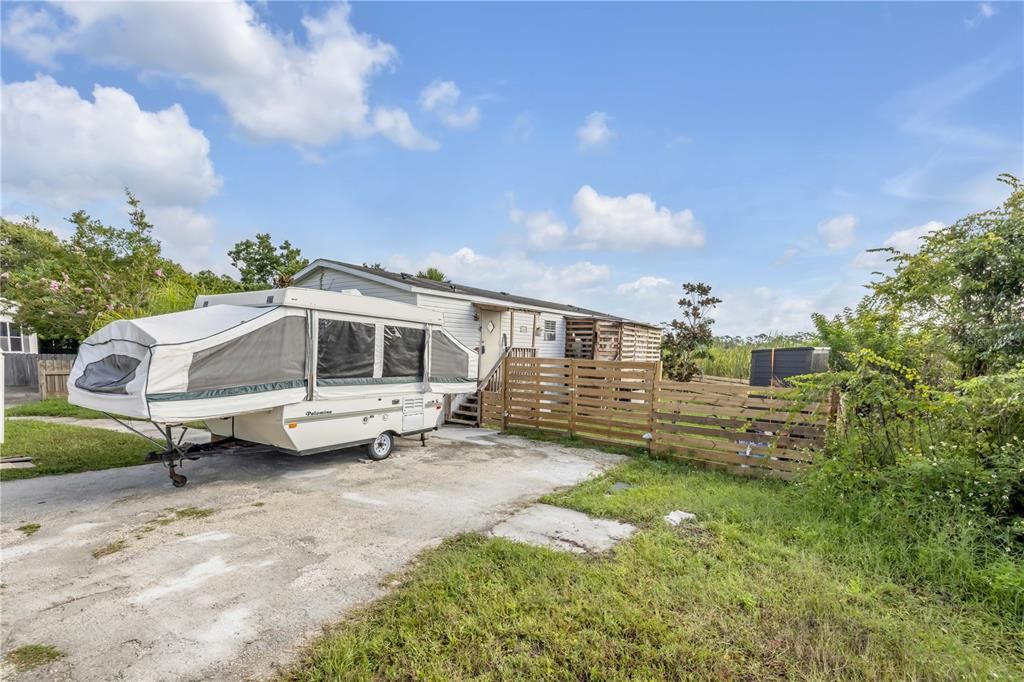 На продажу: $178,900 (3 спален, 2 ванн, 1293 Квадратных фут)