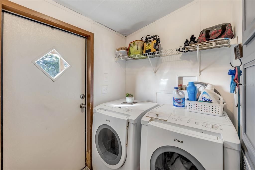 На продажу: $178,900 (3 спален, 2 ванн, 1293 Квадратных фут)