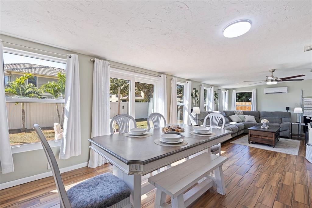 Active With Contract: $409,000 (4 beds, 2 baths, 1752 Square Feet)