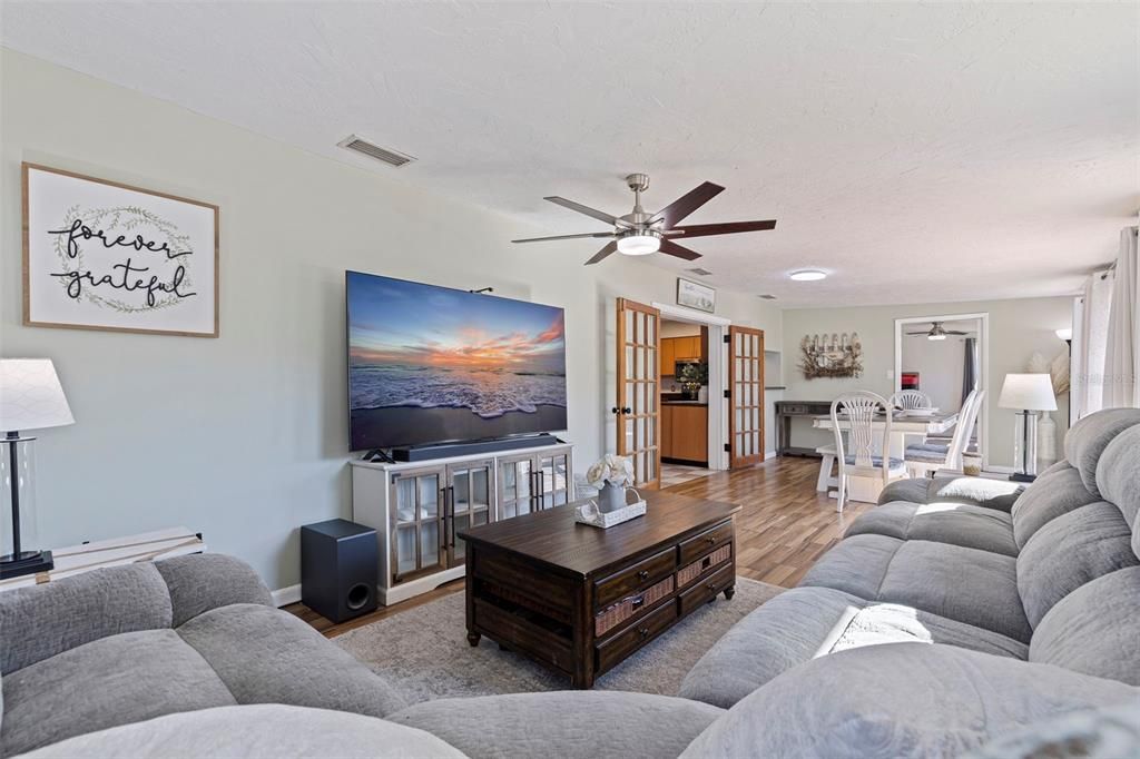 Active With Contract: $409,000 (4 beds, 2 baths, 1752 Square Feet)