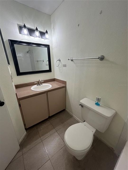 На продажу: $225,000 (2 спален, 2 ванн, 937 Квадратных фут)