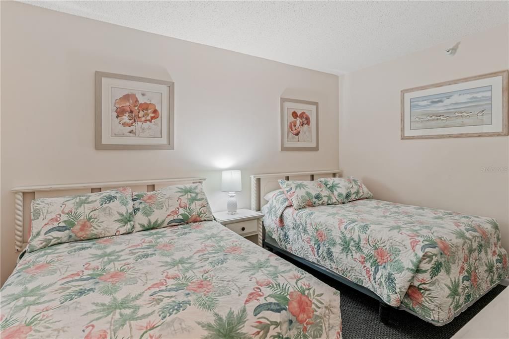 For Sale: $625,000 (2 beds, 2 baths, 1008 Square Feet)