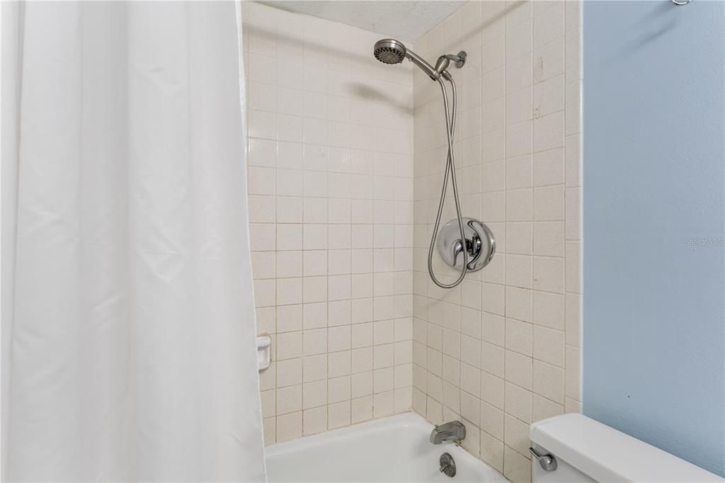 For Sale: $625,000 (2 beds, 2 baths, 1008 Square Feet)