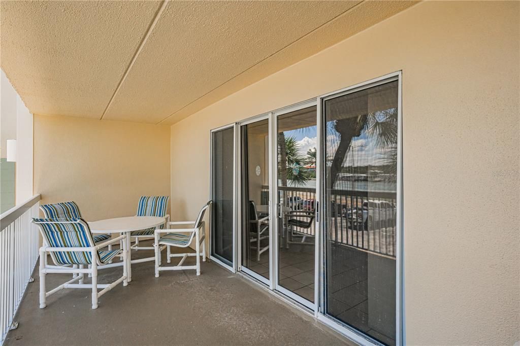 For Sale: $625,000 (2 beds, 2 baths, 1008 Square Feet)