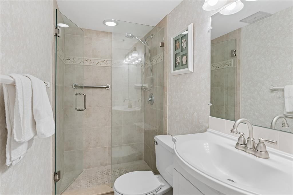 For Sale: $625,000 (2 beds, 2 baths, 1008 Square Feet)