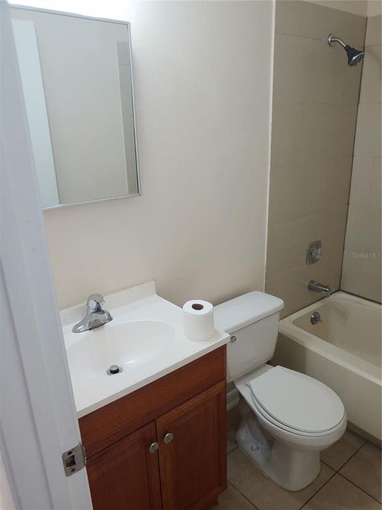 For Rent: $1,675 (2 beds, 1 baths, 920 Square Feet)