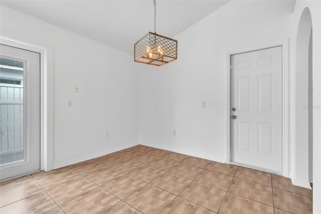 Active With Contract: $330,000 (3 beds, 2 baths, 1176 Square Feet)