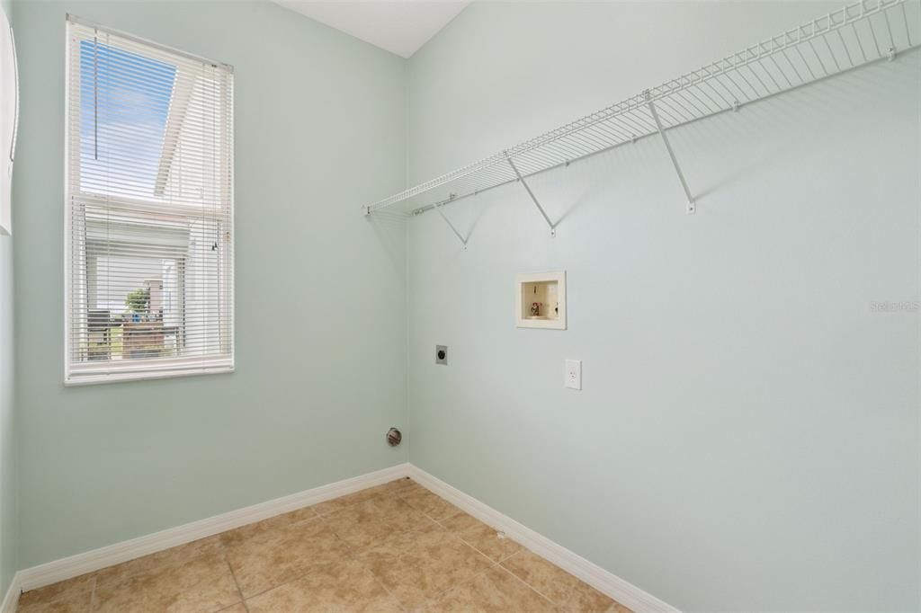 En Venta: $628,000 (5 camas, 4 baños, 3439 Pies cuadrados)