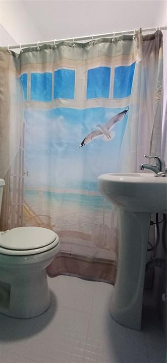 For Sale: $299,900 (3 beds, 5 baths, 1400 Square Feet)