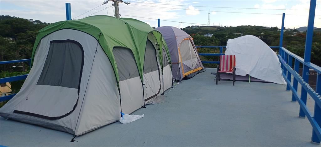 For Sale: $299,900 (3 beds, 5 baths, 1400 Square Feet)