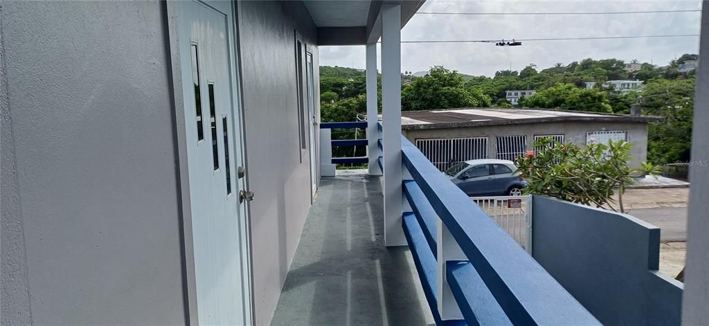 For Sale: $299,900 (3 beds, 5 baths, 1400 Square Feet)