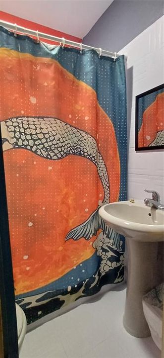 For Sale: $299,900 (3 beds, 5 baths, 1400 Square Feet)