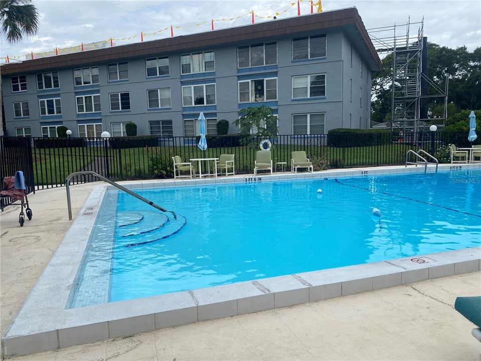 待售: $110,000 (2 贝兹, 2 浴室, 1030 平方英尺)