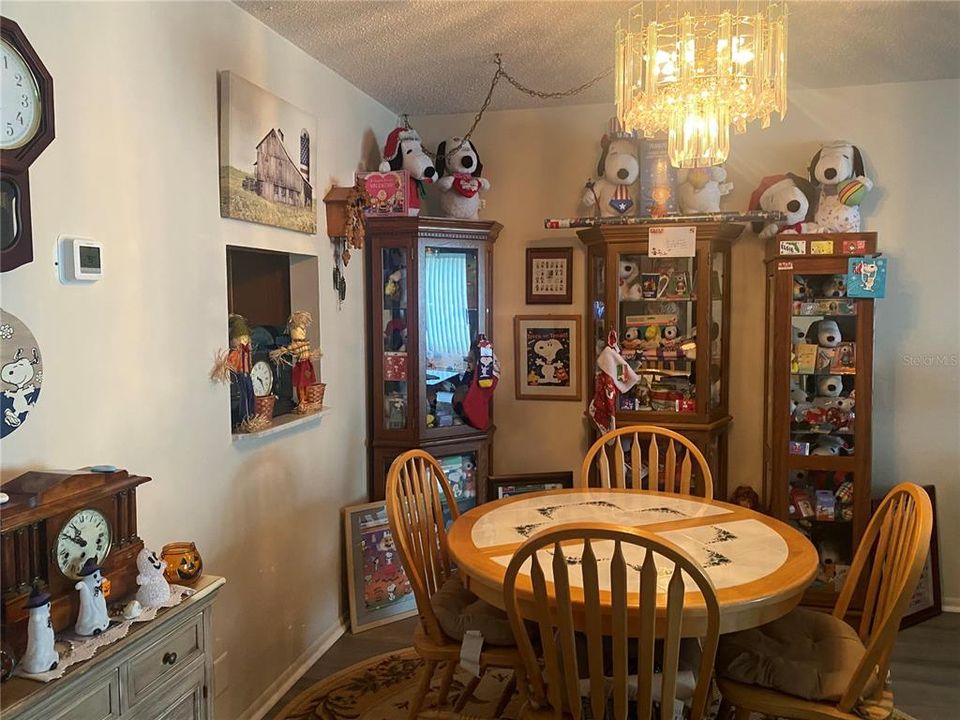 待售: $110,000 (2 贝兹, 2 浴室, 1030 平方英尺)