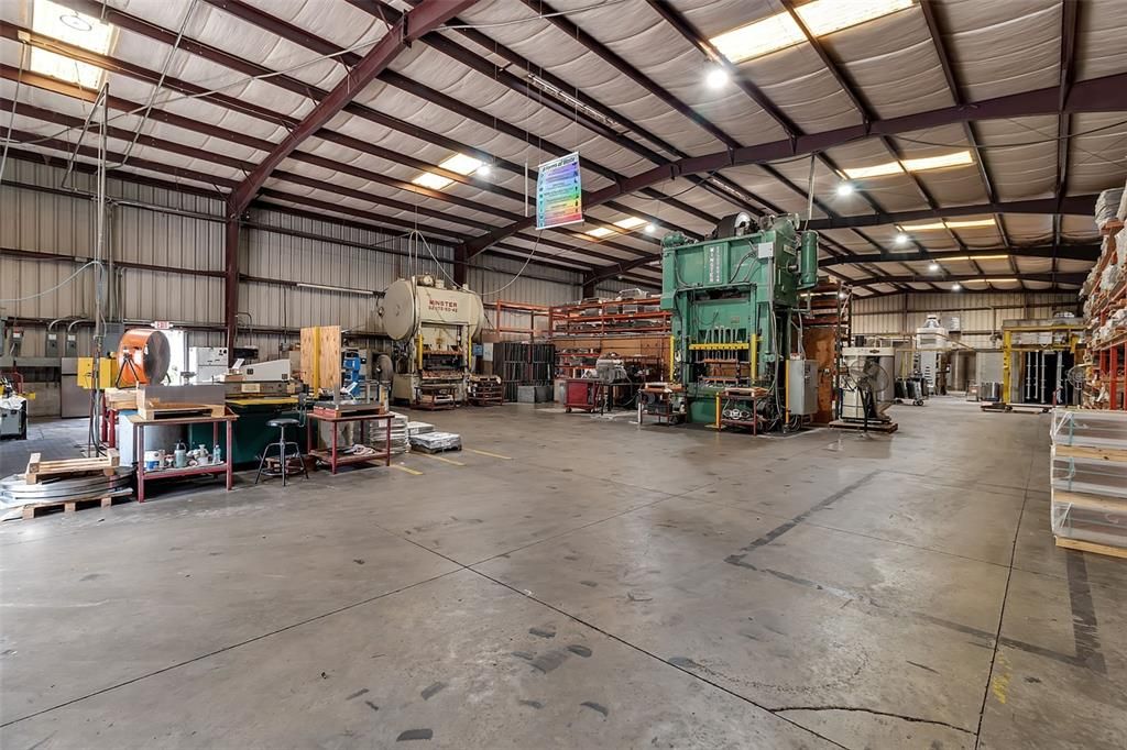 待售: $1,650,000 (0 贝兹, 0 浴室, 9750 平方英尺)