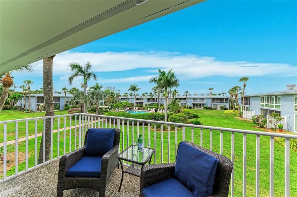 待售: $385,000 (1 贝兹, 1 浴室, 888 平方英尺)