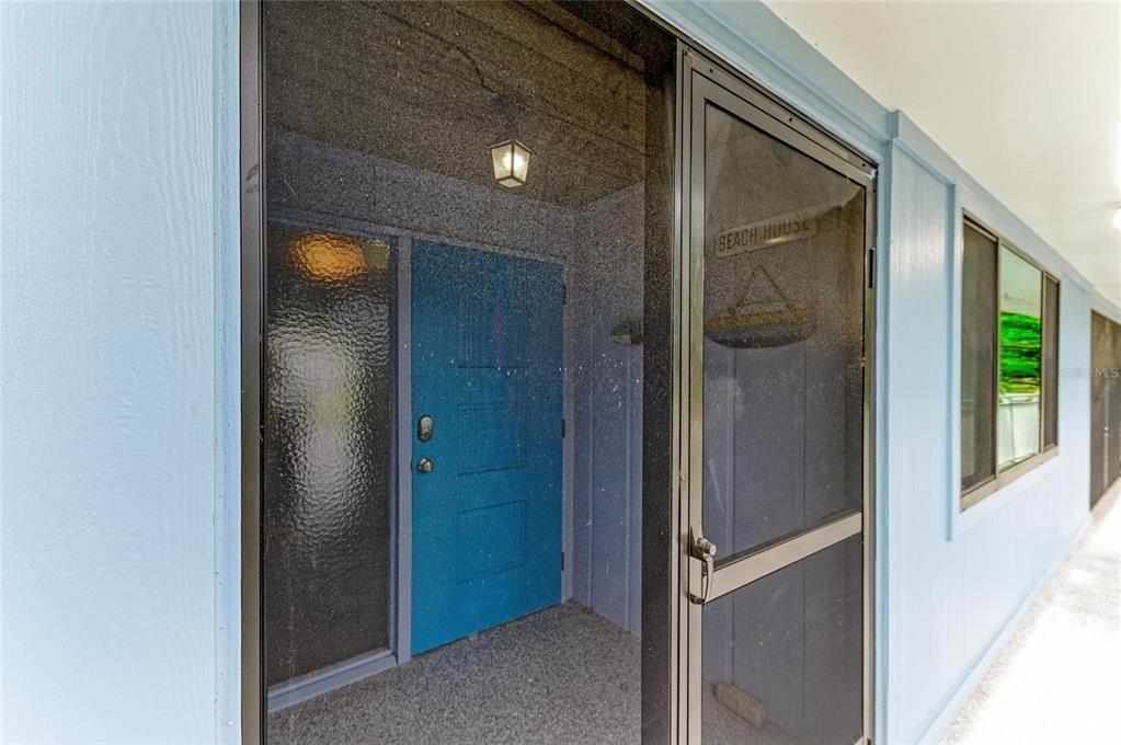 待售: $385,000 (1 贝兹, 1 浴室, 888 平方英尺)