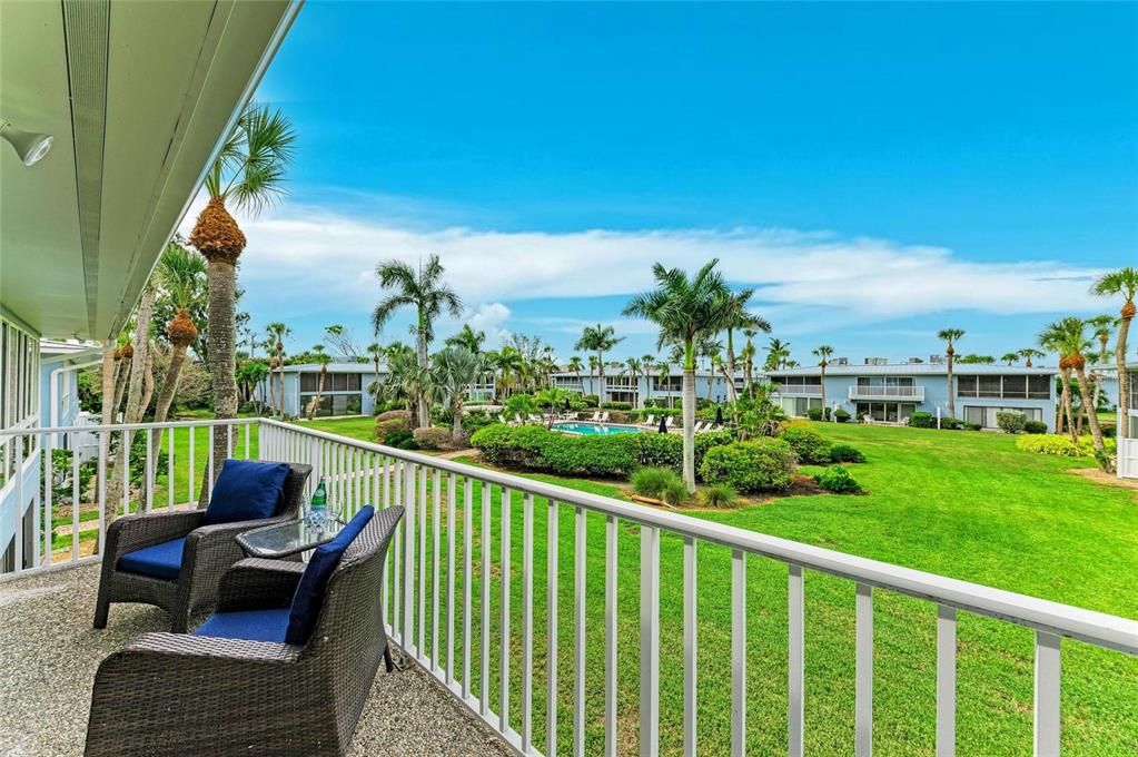 待售: $385,000 (1 贝兹, 1 浴室, 888 平方英尺)