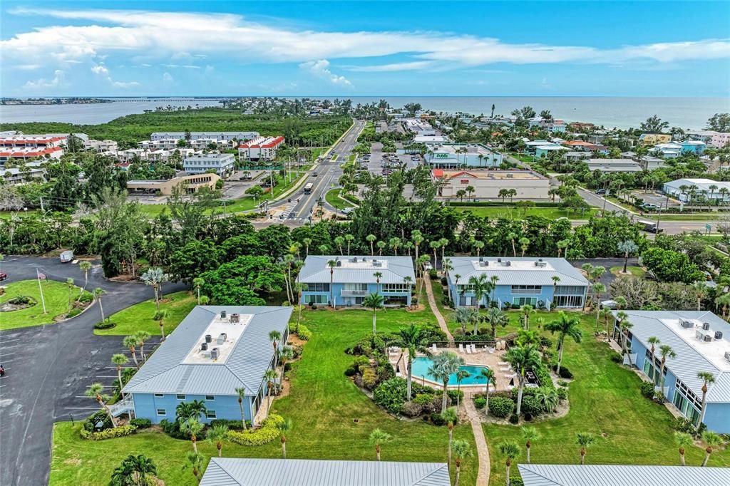 待售: $385,000 (1 贝兹, 1 浴室, 888 平方英尺)