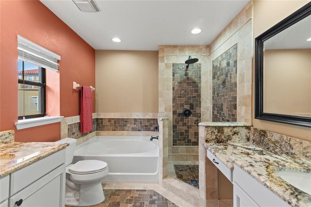 Под контрактом: $379,900 (4 спален, 3 ванн, 2132 Квадратных фут)