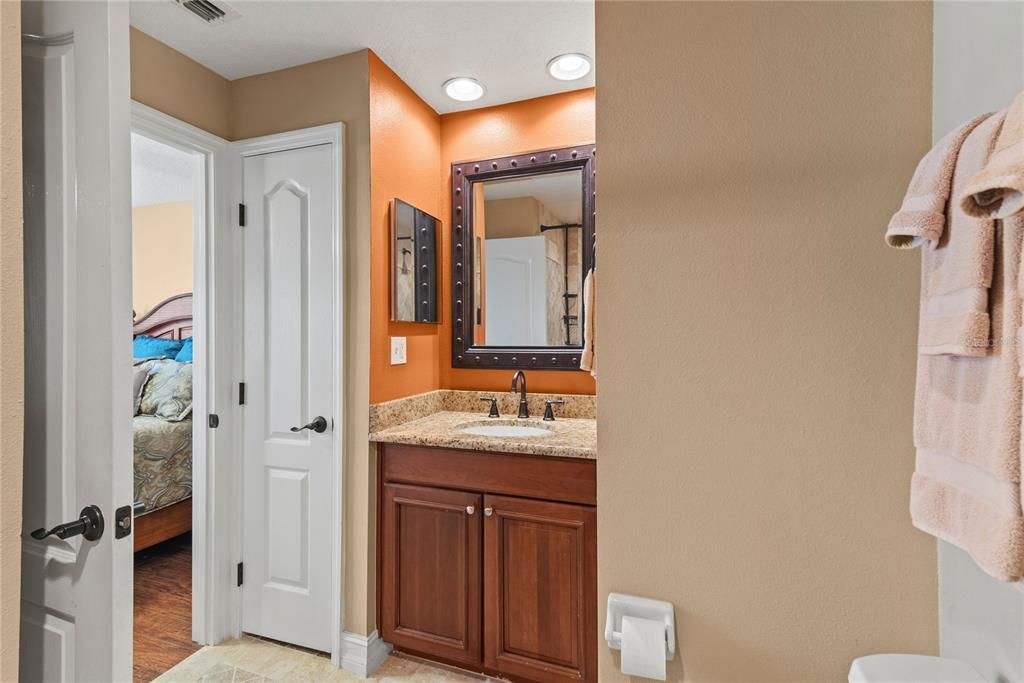 Под контрактом: $379,900 (4 спален, 3 ванн, 2132 Квадратных фут)