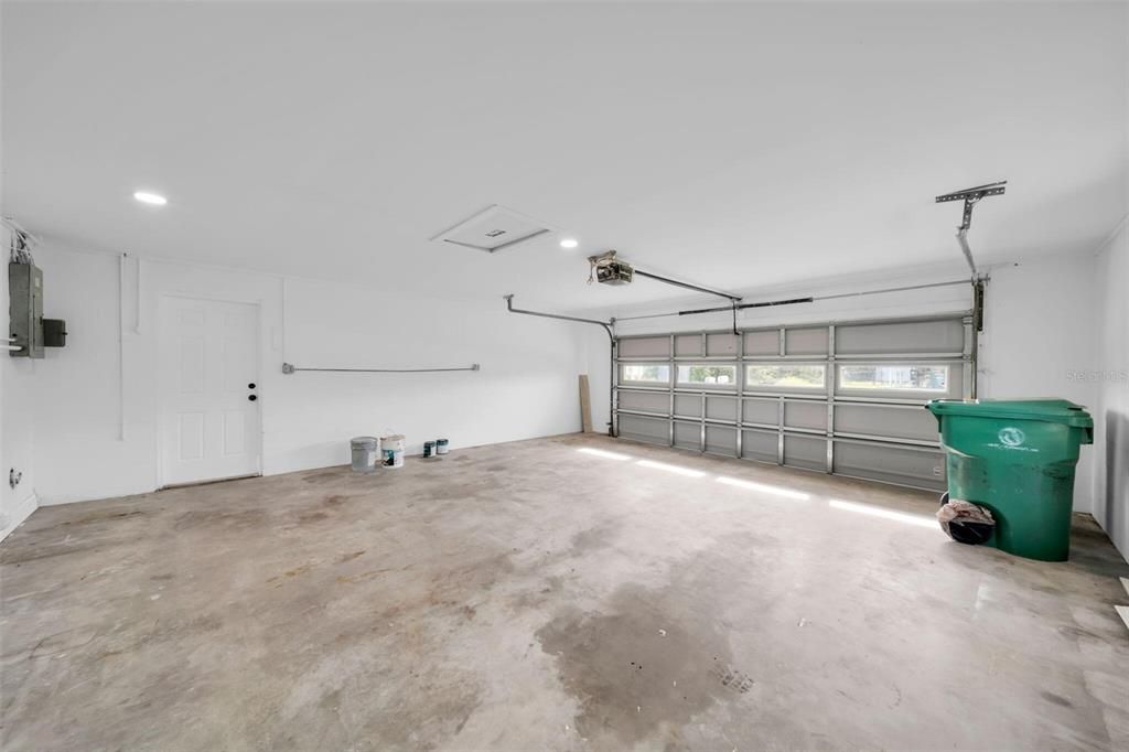 Activo con contrato: $275,000 (3 camas, 2 baños, 1547 Pies cuadrados)