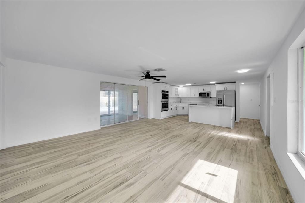 Activo con contrato: $275,000 (3 camas, 2 baños, 1547 Pies cuadrados)