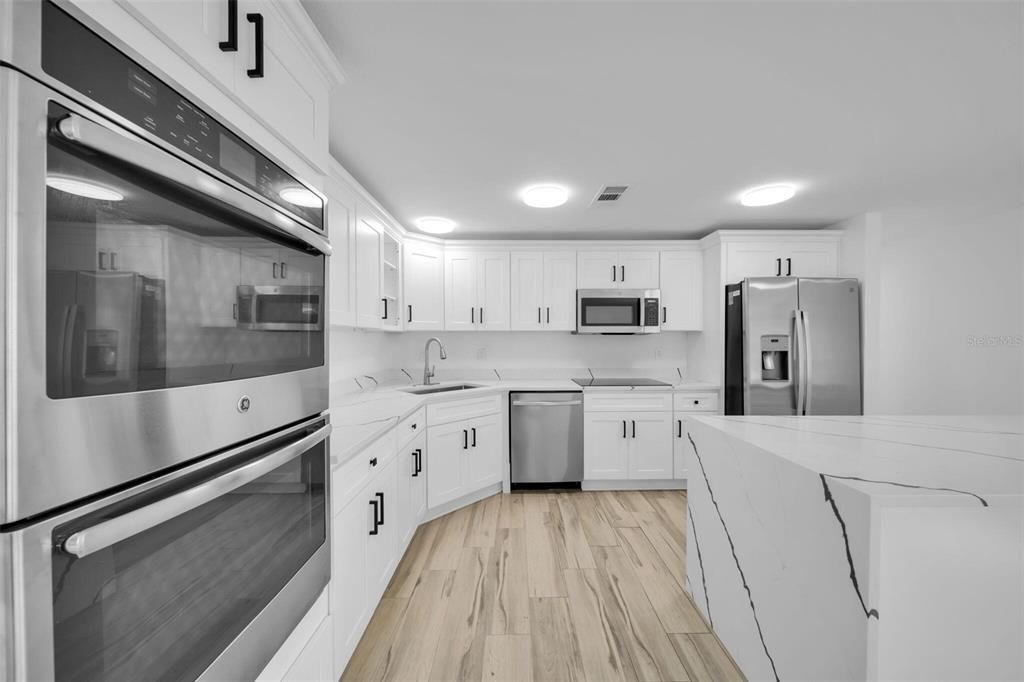 Activo con contrato: $275,000 (3 camas, 2 baños, 1547 Pies cuadrados)