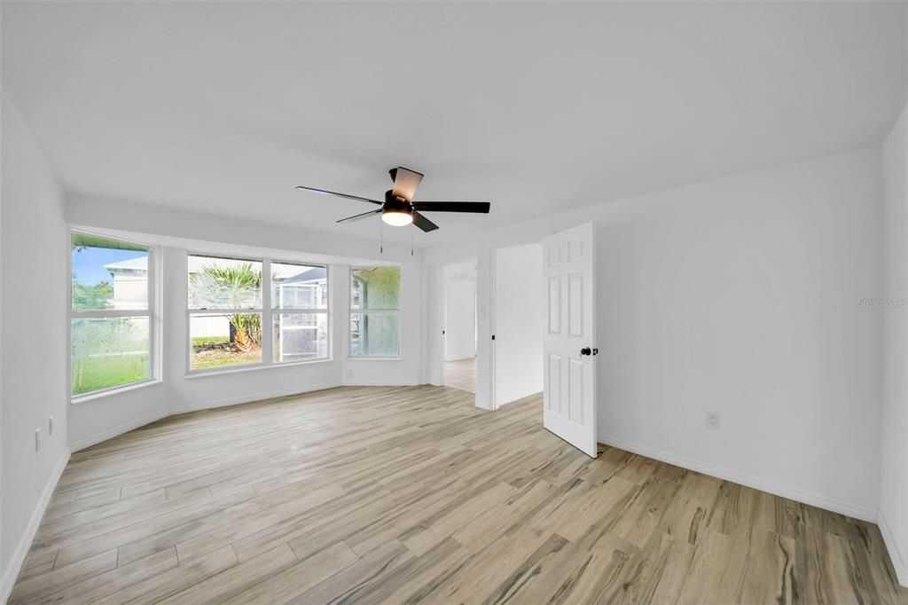 Activo con contrato: $275,000 (3 camas, 2 baños, 1547 Pies cuadrados)