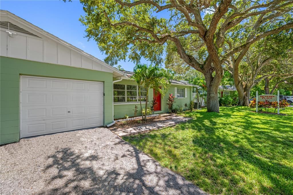 For Sale: $2,250,000 (18 beds, 0 baths, 8638 Square Feet)