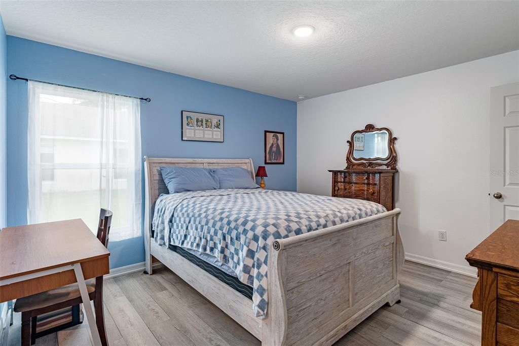 Activo con contrato: $274,900 (3 camas, 2 baños, 1285 Pies cuadrados)