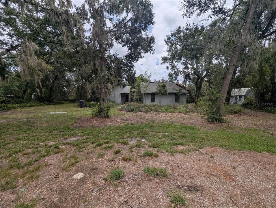 Под контрактом: $435,000 (3 спален, 3 ванн, 2428 Квадратных фут)