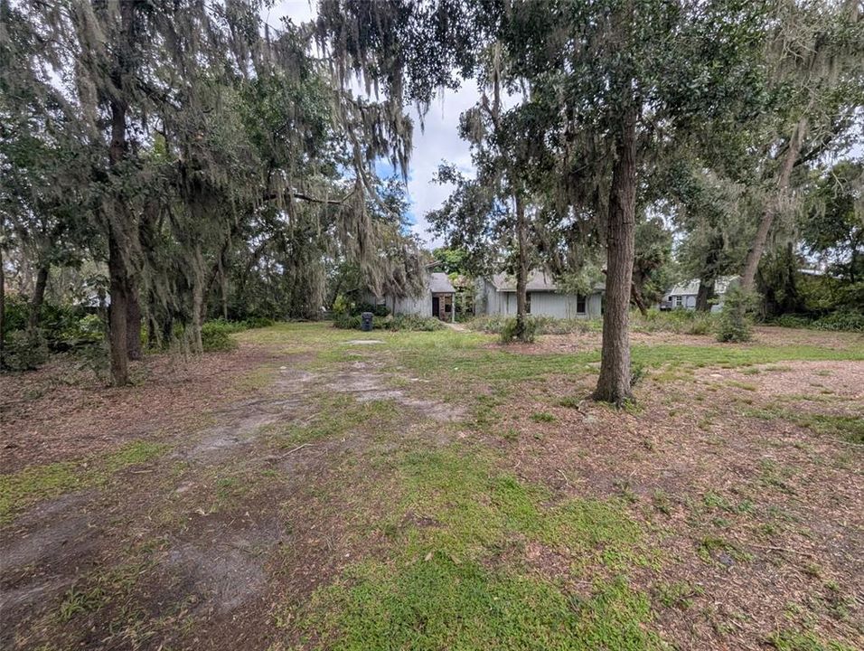 Под контрактом: $435,000 (3 спален, 3 ванн, 2428 Квадратных фут)