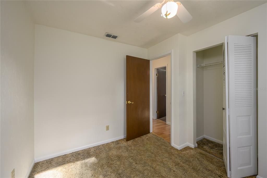 Active With Contract: $230,000 (4 beds, 2 baths, 1384 Square Feet)